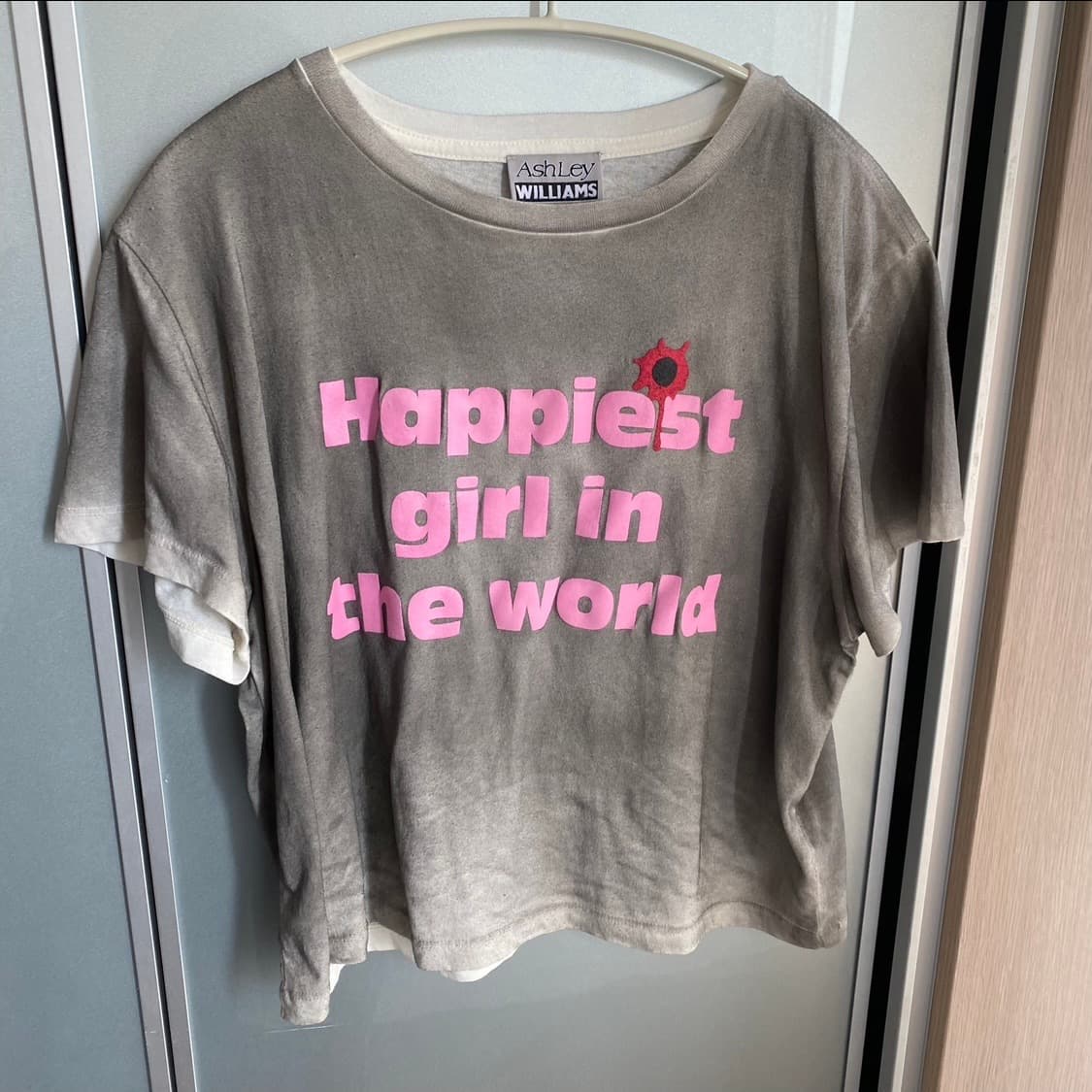 Ashley Williams 애슐리윌리엄스 happy 티셔츠 상품이미지3