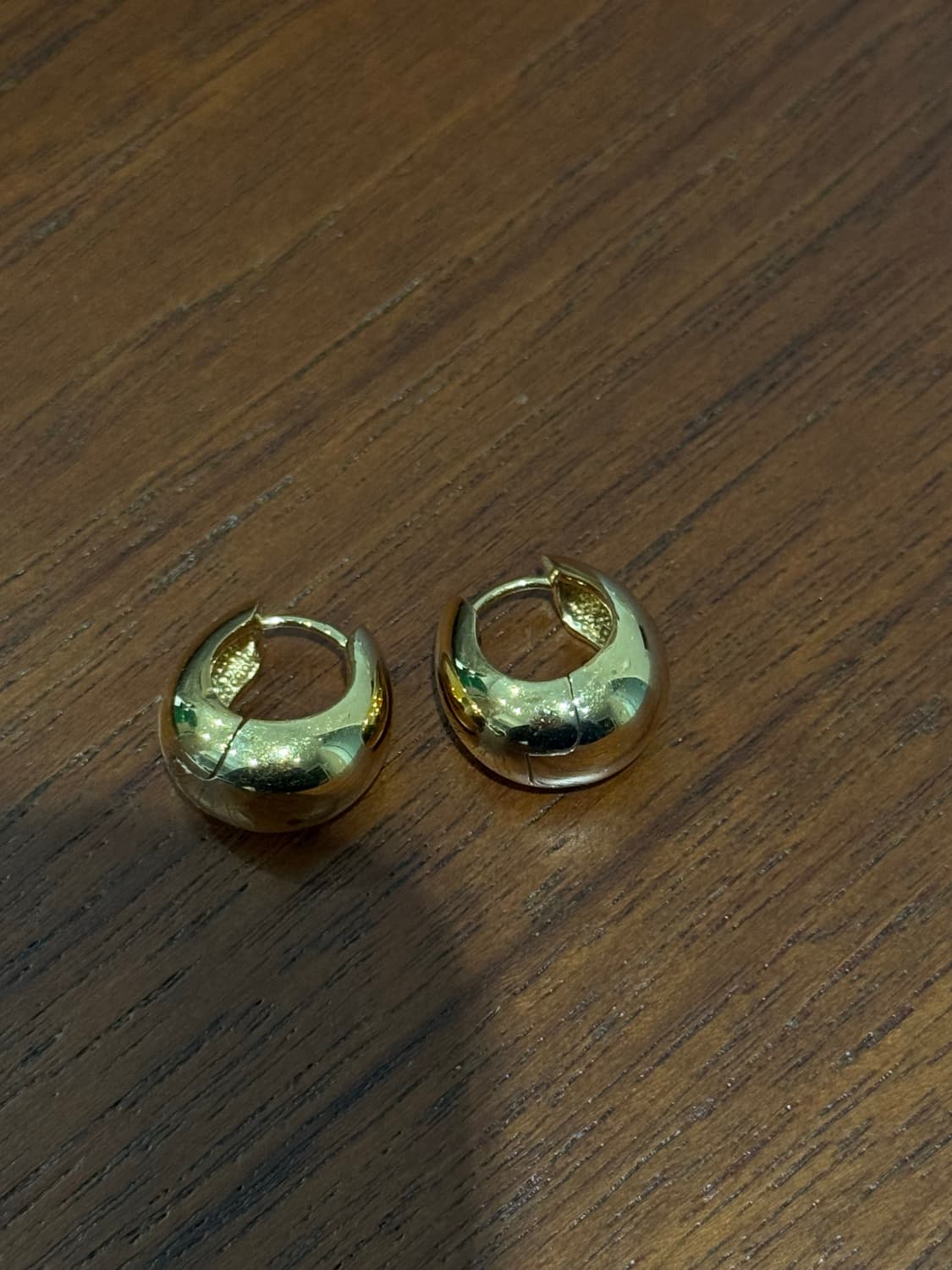 소피부하이 골드 후프 이어링 상품이미지6