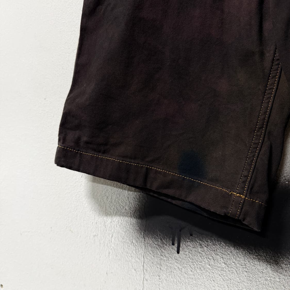 칼하트 릴렉스 핏 원 포인트 카펜터 디테일 와이드 쇼츠 팬츠 브라운 상품이미지3