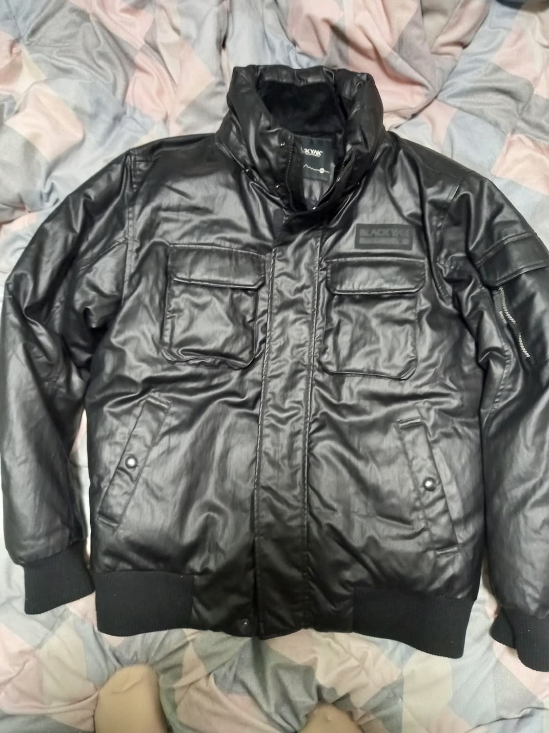 블랙야크 가죽패딩 봄버100 상품이미지1