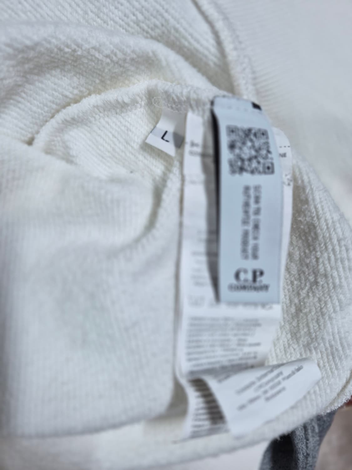 C.P. 컴퍼니 화이트 맨투맨 L 상품이미지4