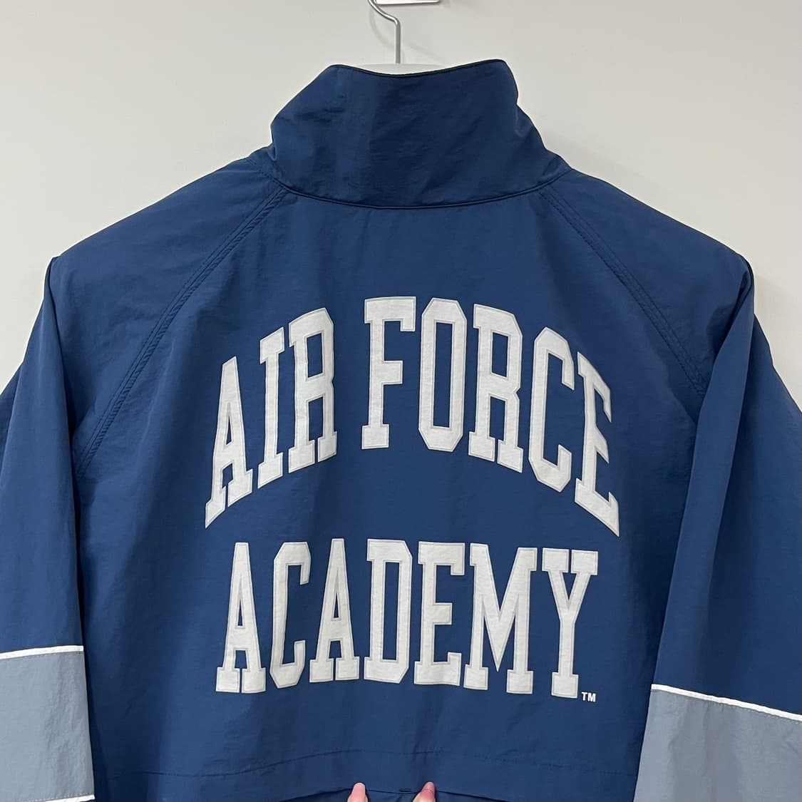 디스커스 애슬레틱 USAFA IPFU 미군 바람막이 자켓 상품이미지5