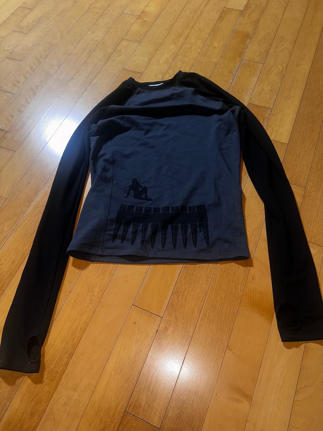 Mongjinzon MAGAZINE LONG-SLEEVE TOP BLAC 상품이미지4