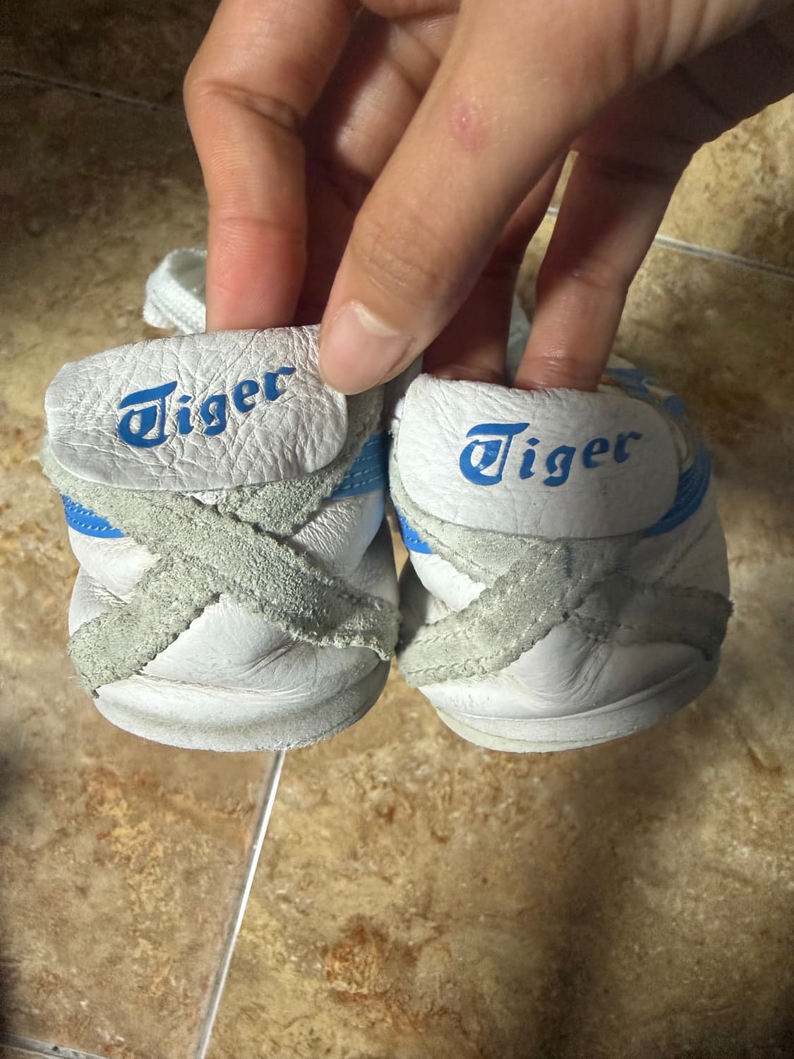 오니츠카타이거 운동화 235 상품이미지3