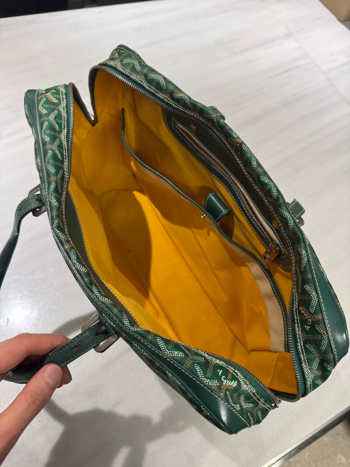 고야드 암바사드 MM 도큐먼트 케이스 그린 상품이미지7