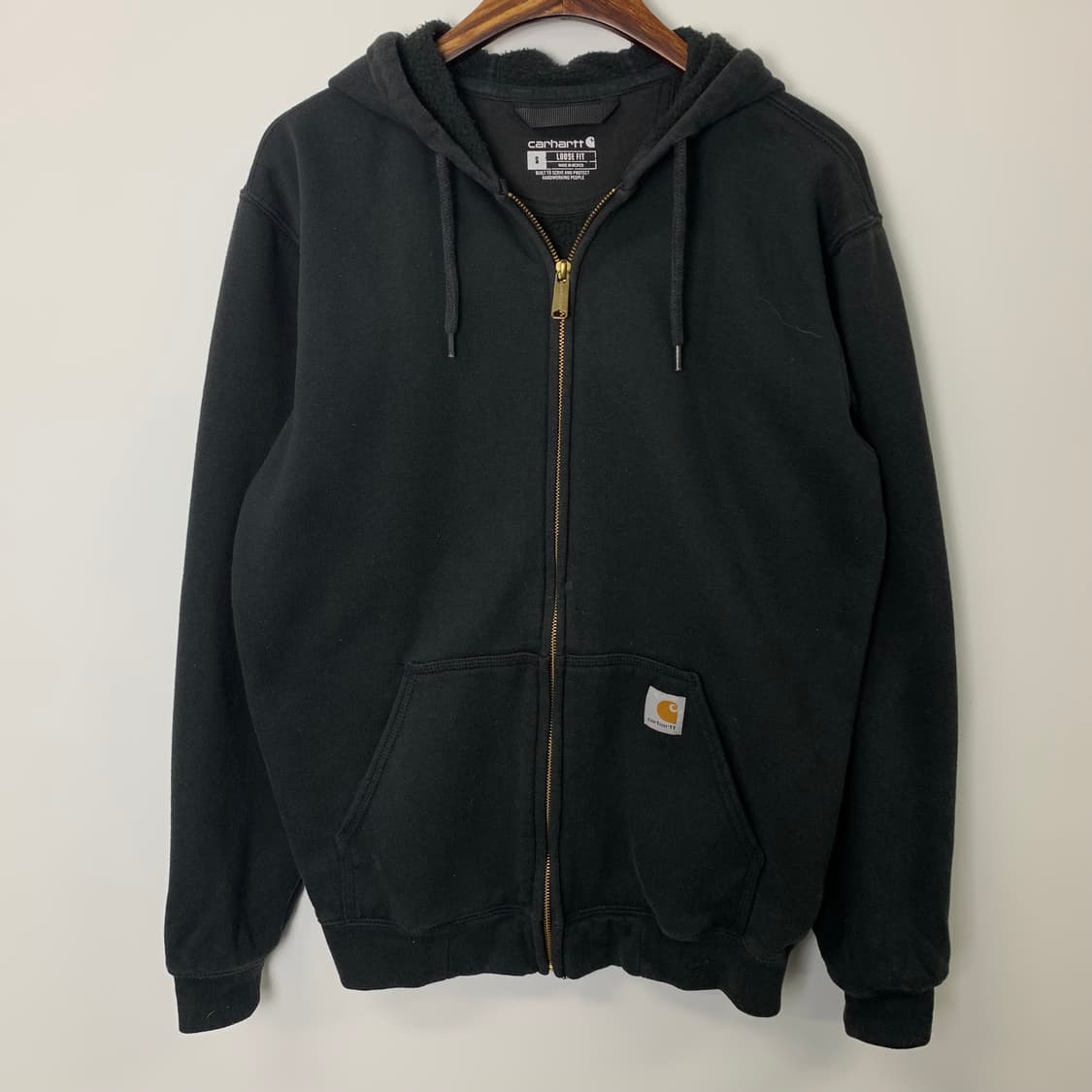 칼하트 로고 블랙 후드집업 상품이미지2