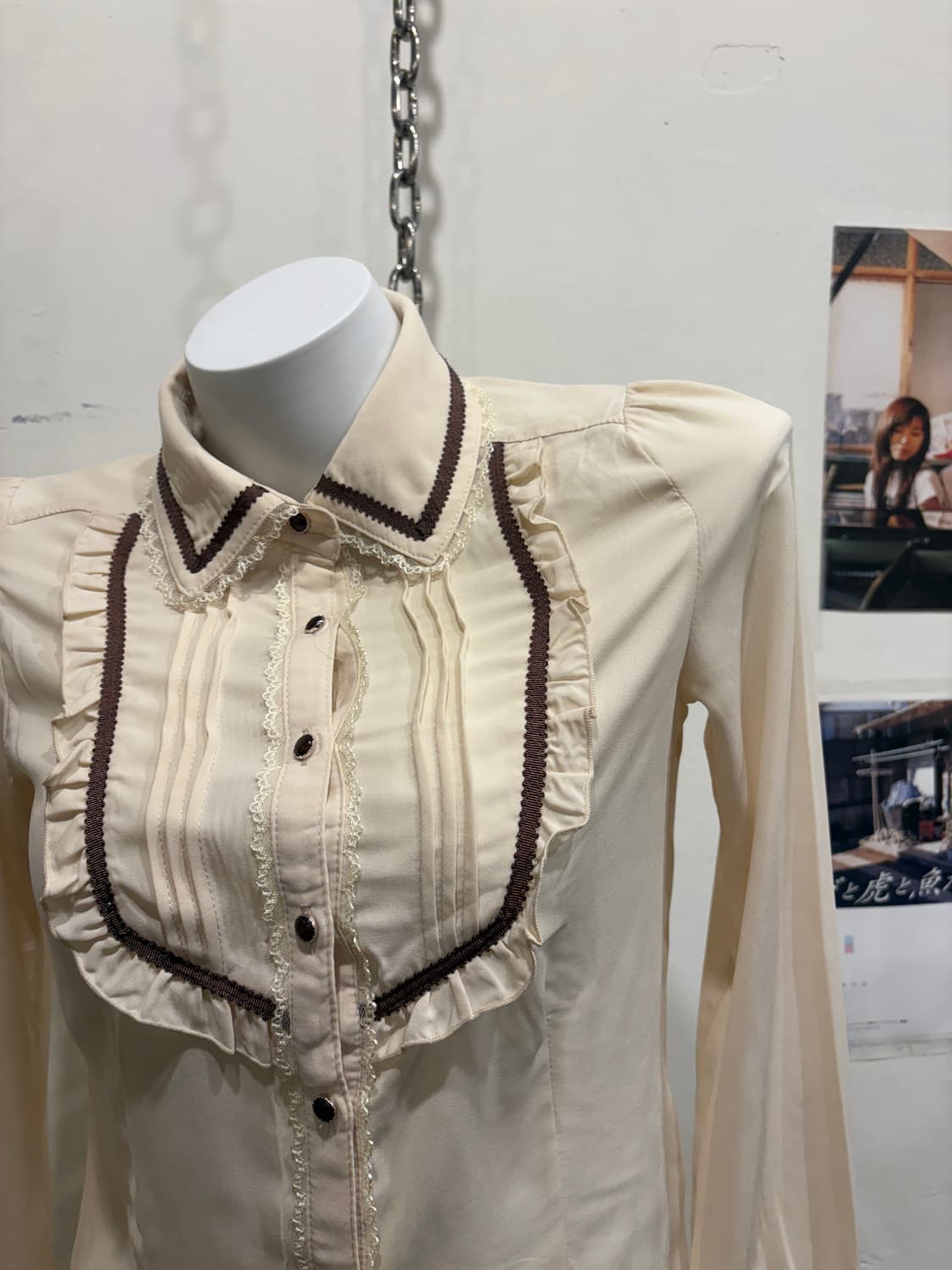 axes femme 엑시즈팜 브라운 라인 아이보리 블라우스 상품이미지2