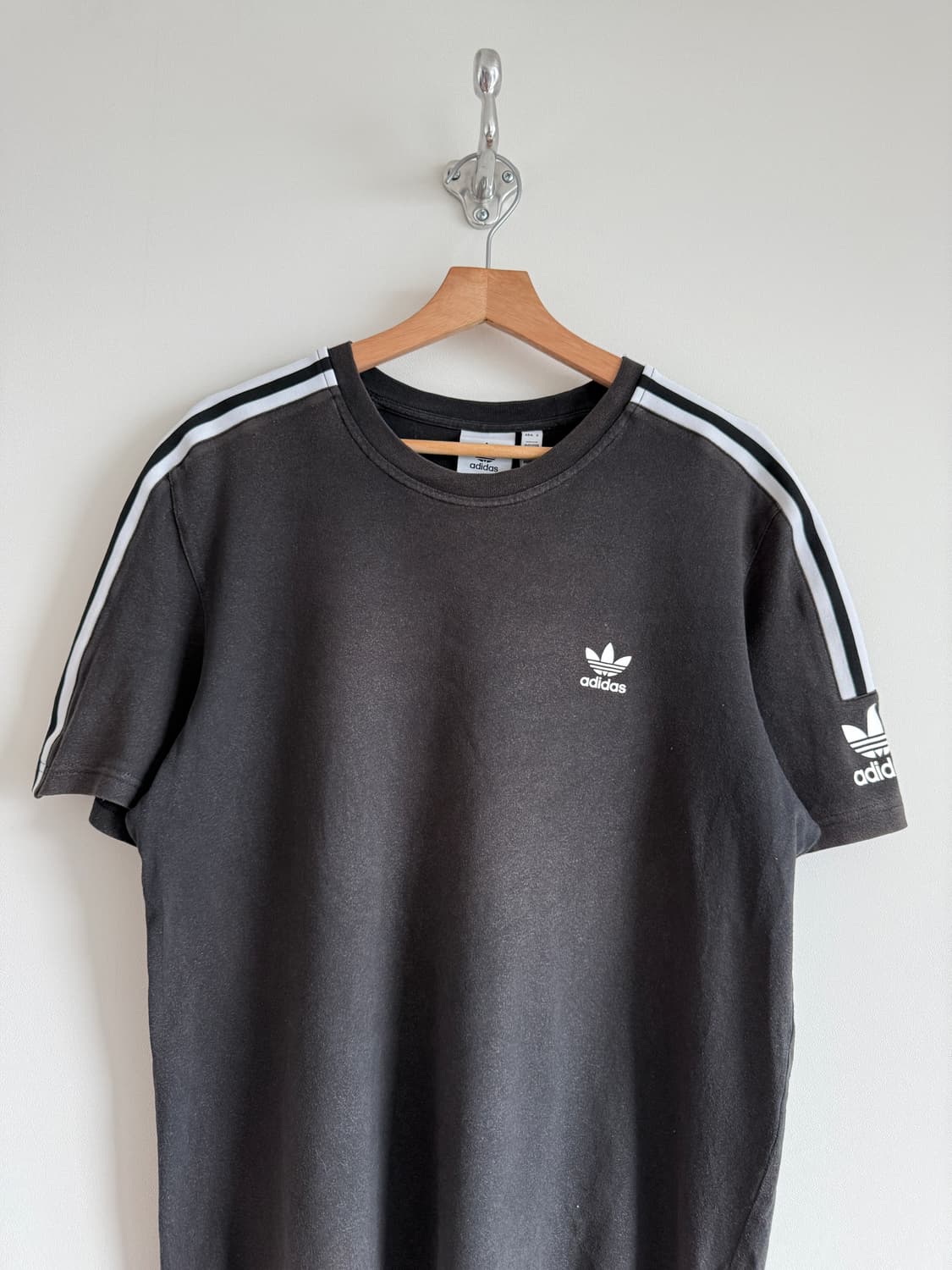 아디다스(adidas) 파이어버드 반팔 티셔츠 상품이미지3