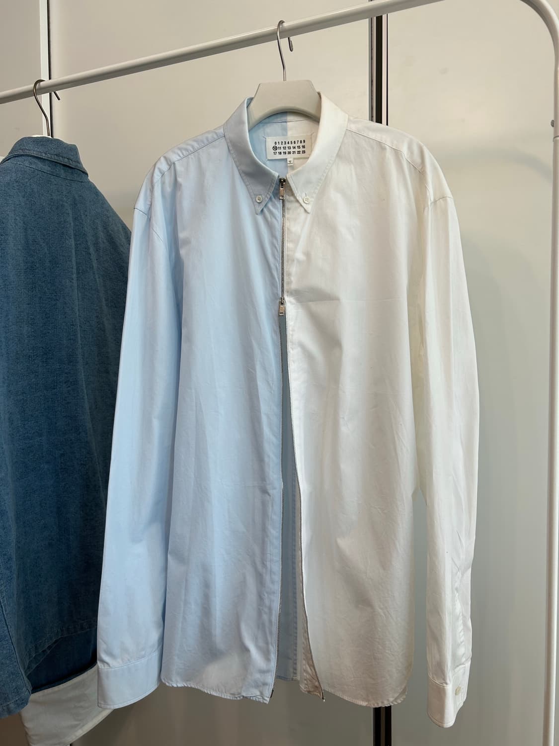 마르지엘라 투톤 투웨이 짚업 셔츠 상품이미지4