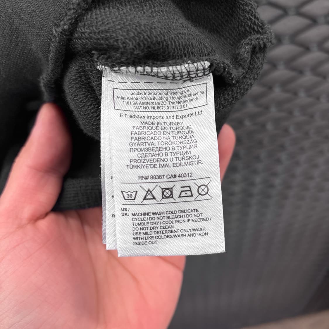 아디다스 슈퍼스타 아트그래픽 스웻셔츠 로고프린팅 디테일 블랙 상품이미지8