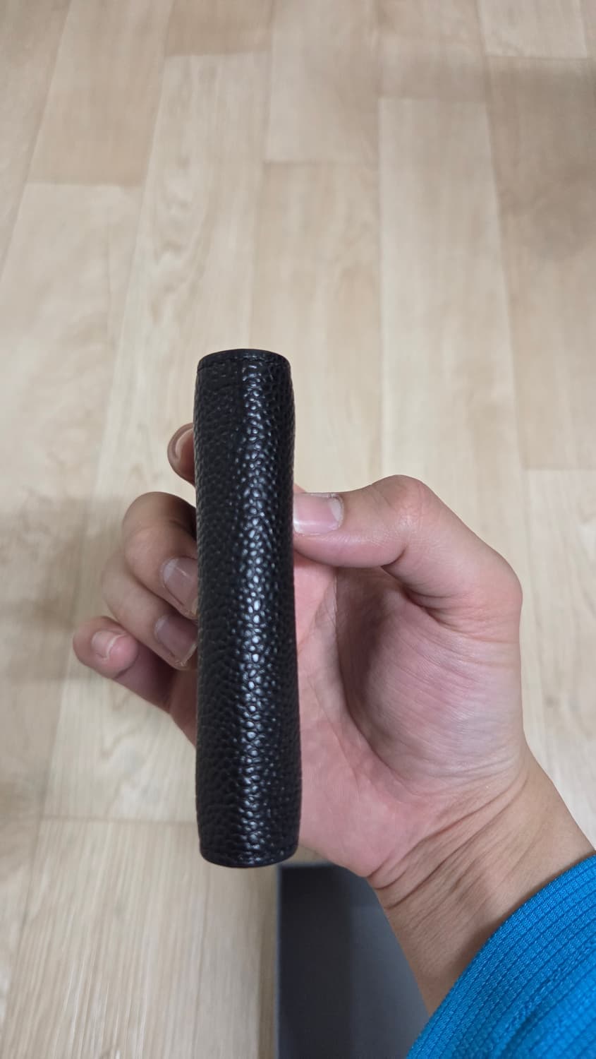 톰브라운 페블 그레인 레더 더블 카드 홀더 블랙 상품이미지4