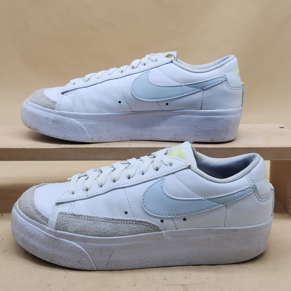 나이키 블레이저 로우 플랫폼 여성운동화240  상품이미지1