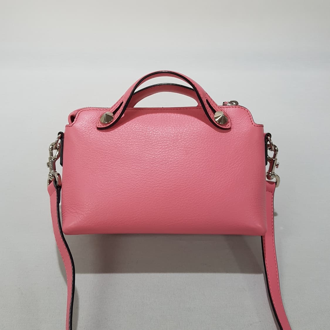 펜디 바이더웨이 토트 숄더백 상품이미지5