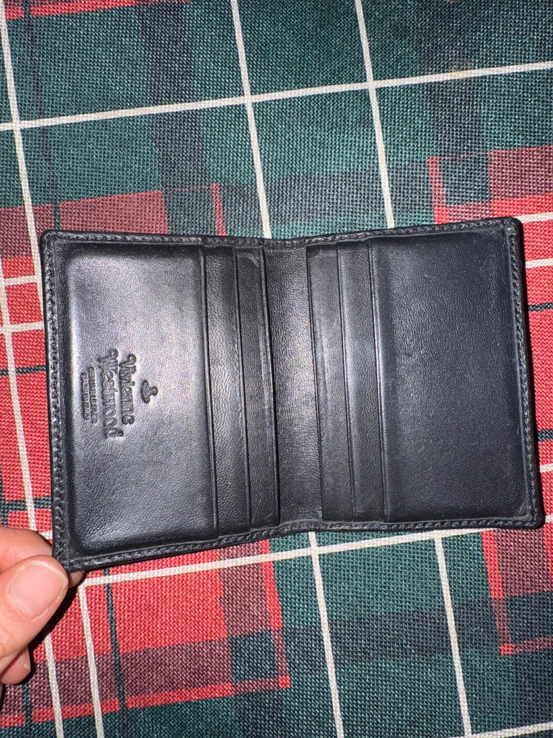 비비안웨스트우드 공용 엠보스 카드 홀더 블랙 상품이미지9