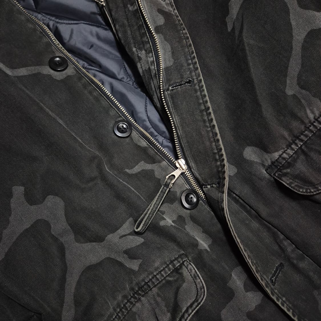 C.P 컴퍼니 카모 누빔 105사이즈 후드자켓 상품이미지7