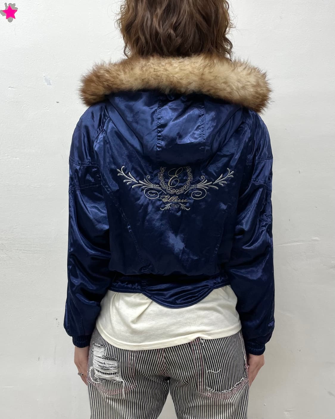 Glossy blue cropped padded jacket 상품이미지4