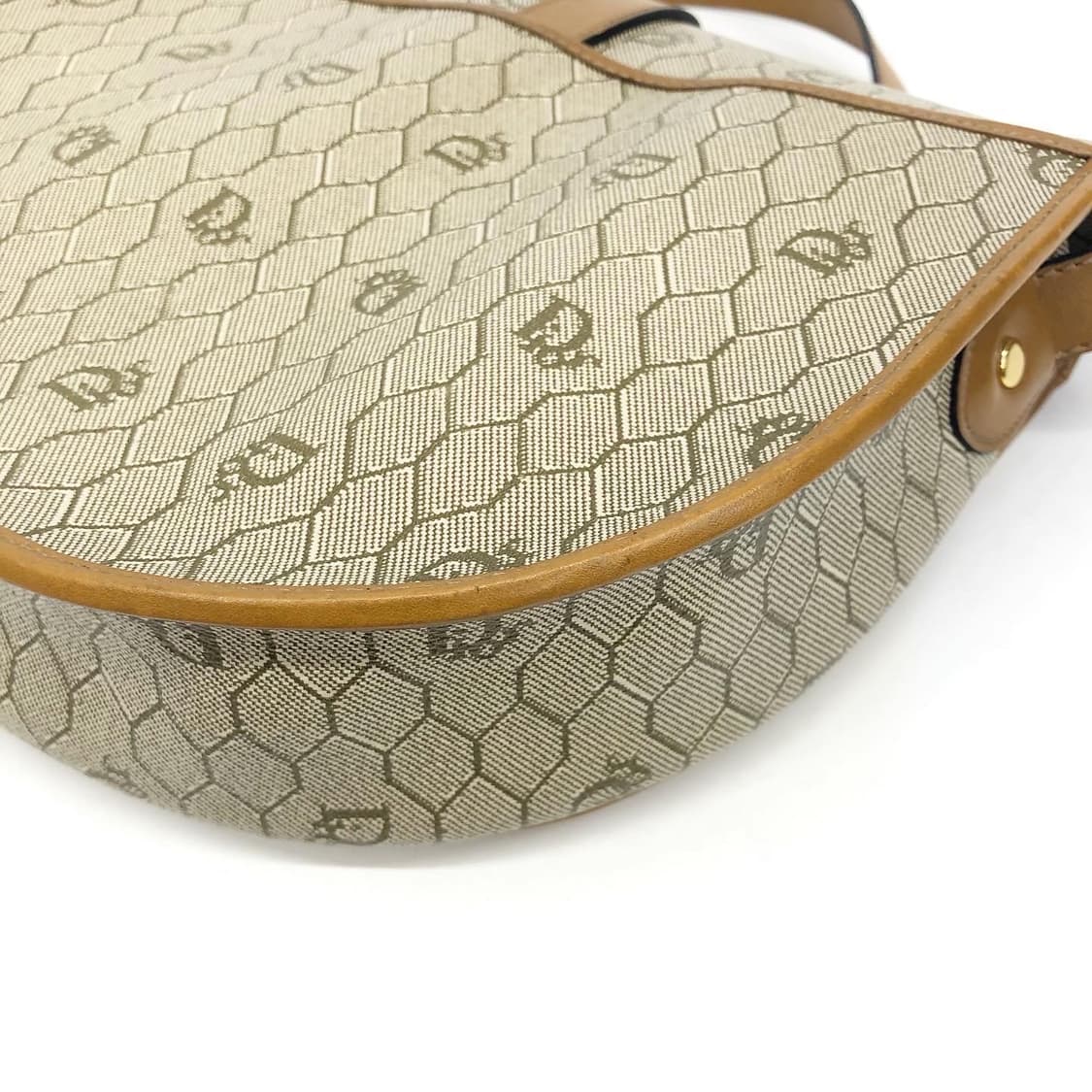 정품 디올 허니콤 크로스백 상품이미지7