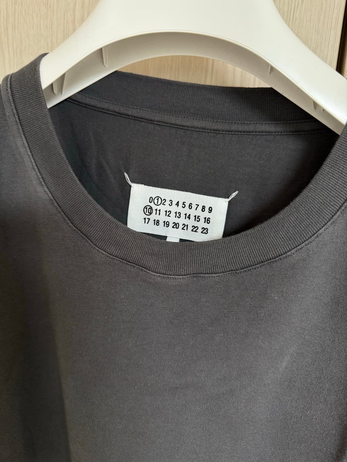 메종마르지엘라 반팔(차콜) 상품이미지3