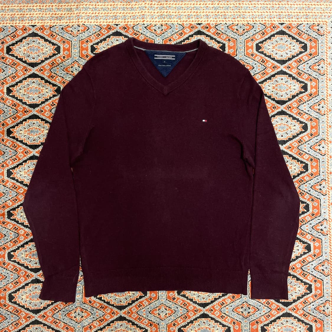 타미힐피거 버건디 브이넥 캐시미어 혼방 니트 남성M 상품이미지1