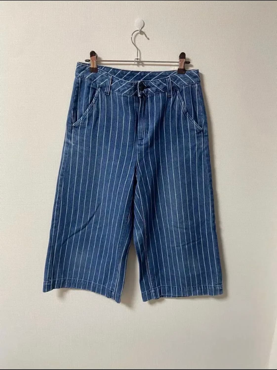 일본 GU 지유 데님 스트라이프 버뮤다 팬츠 상품이미지1