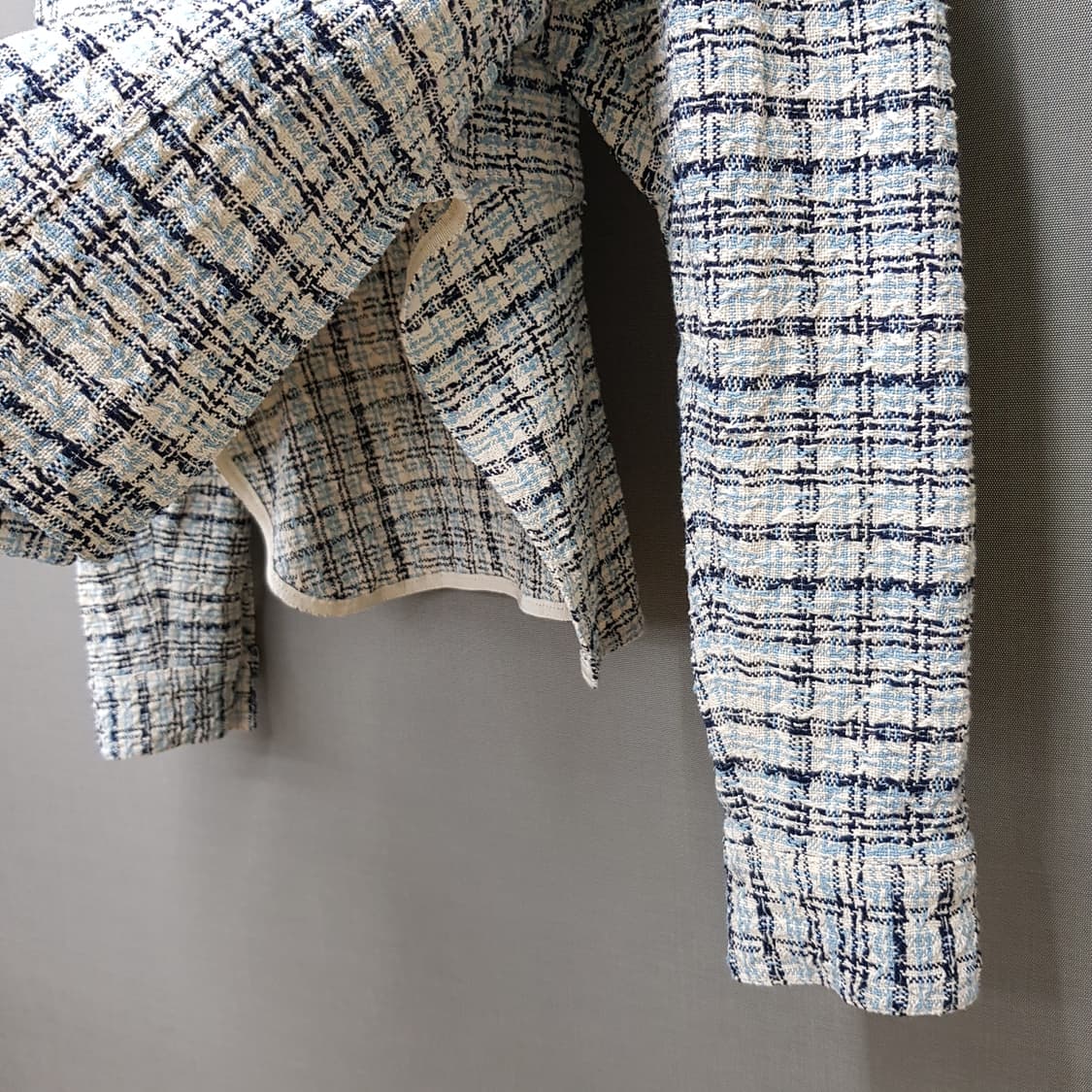 한섬 시스템  트위드 크롭 자켓 82-90-160사이즈 (택달린 새제품) 상품이미지4