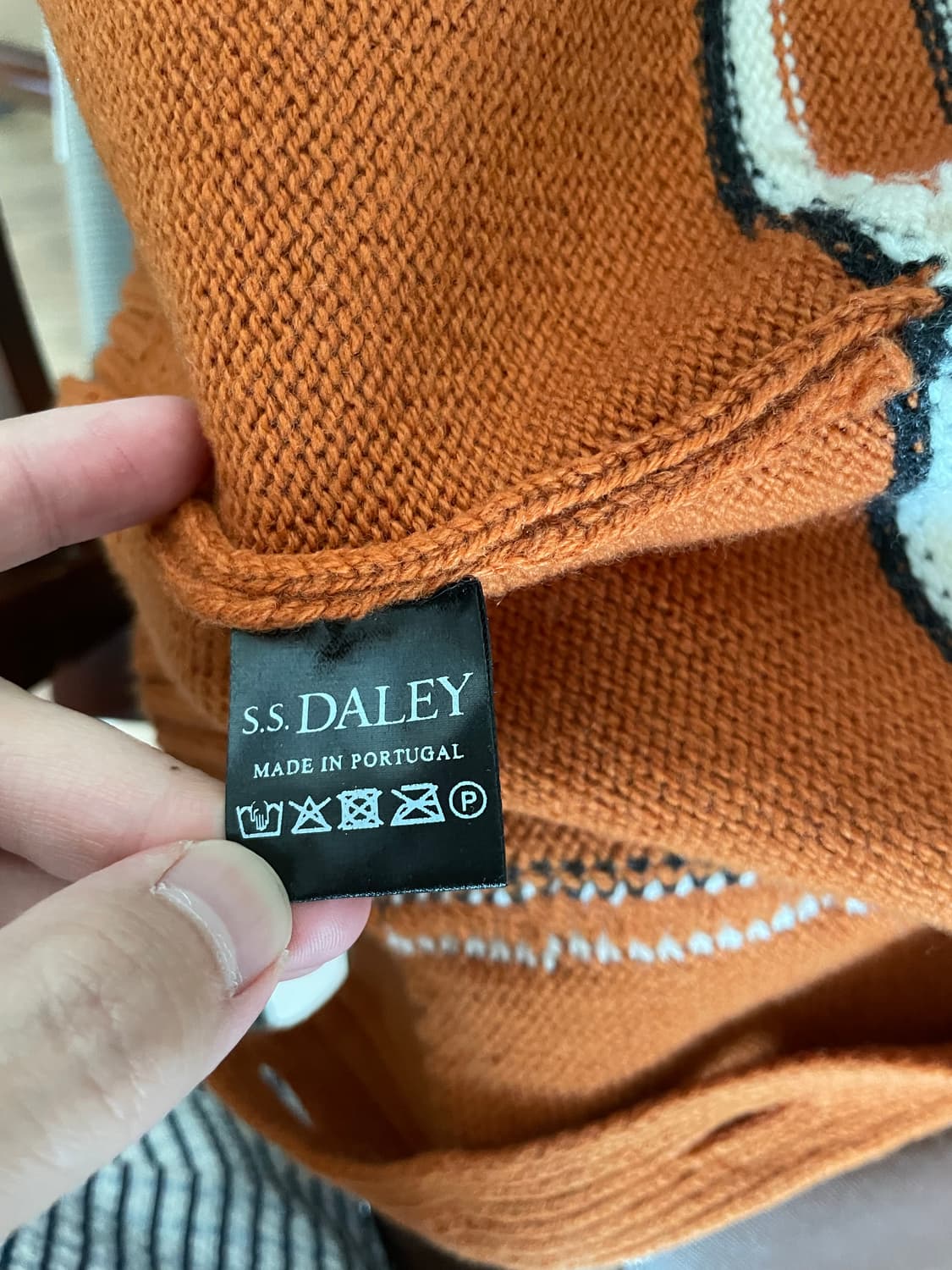 SS Daley 에스에스 달리 지디 코쿤 지드래곤 가디건 오렌지 L 상품이미지4