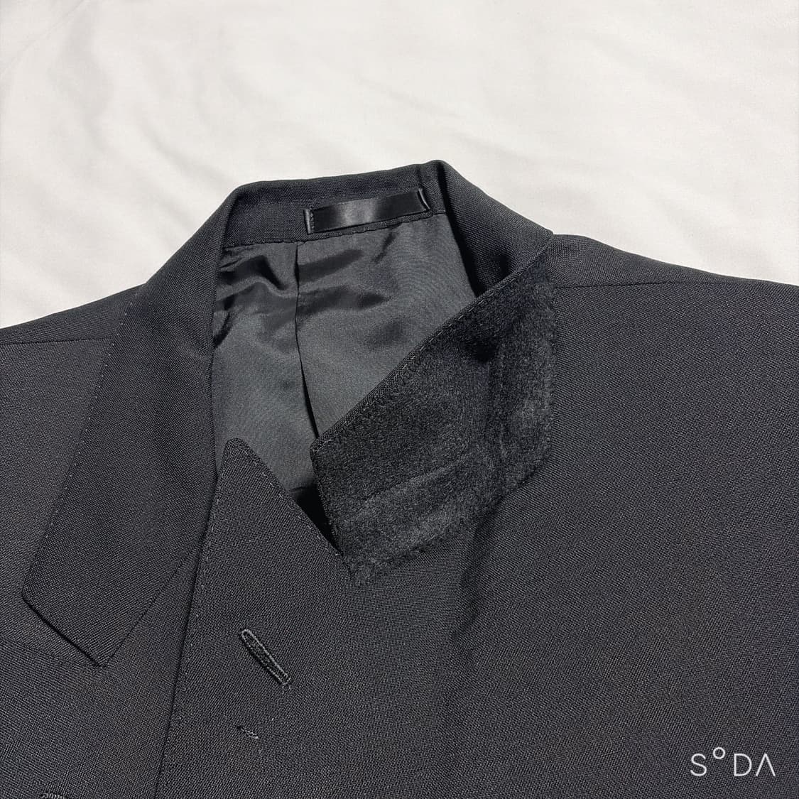 버버리 블랙 더블 브레스티드 자켓 상품이미지5