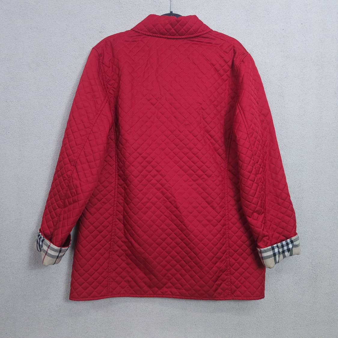 정품 버버리 퀼팅 자켓 M 레드 상품이미지3