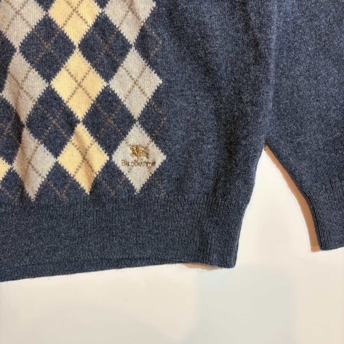 버버리 클래식 아가일 패턴 울 니트 스웨터  상품이미지2