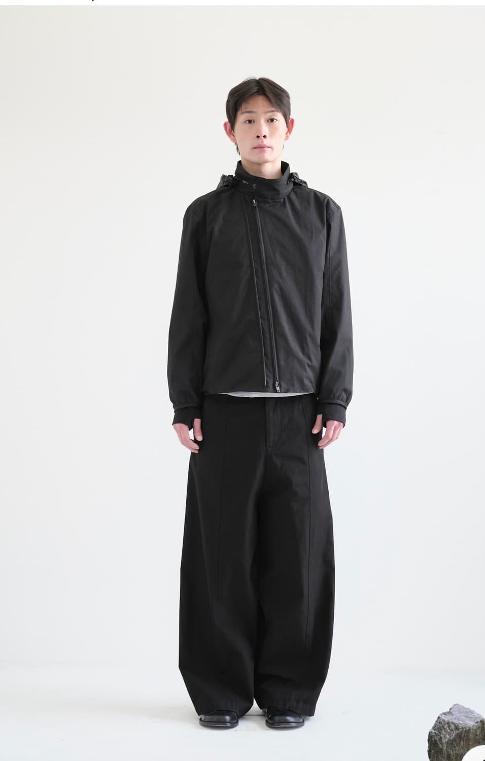 해칭룸 자켓 black 4사이즈 Diagonal Zip Jacket V2 상품이미지2