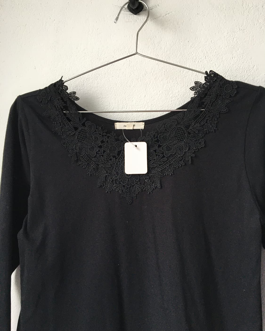 Lace trimming sleeve 상품이미지1