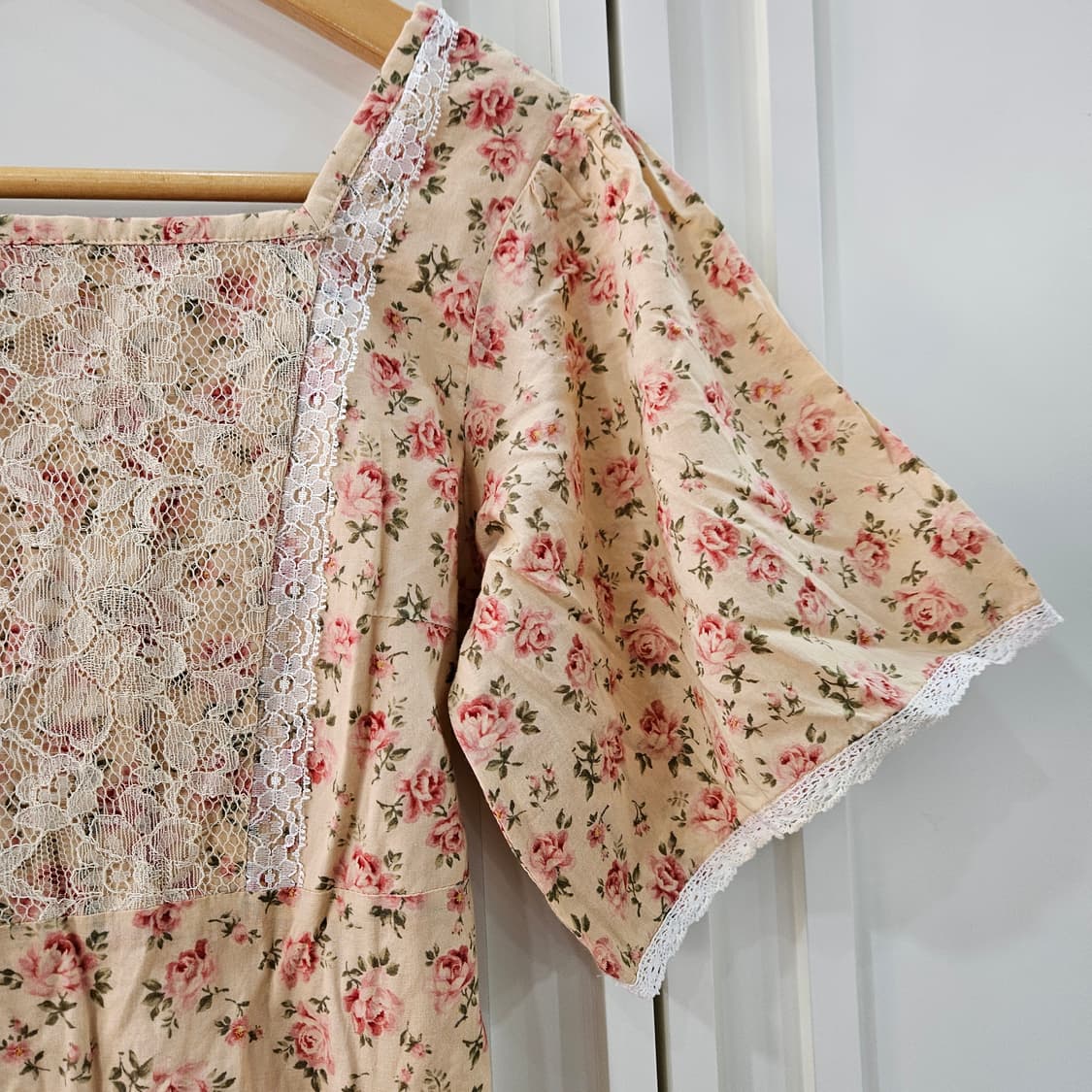 로즈 플라워 레이스 스퀘어넥 원피스 상품이미지4