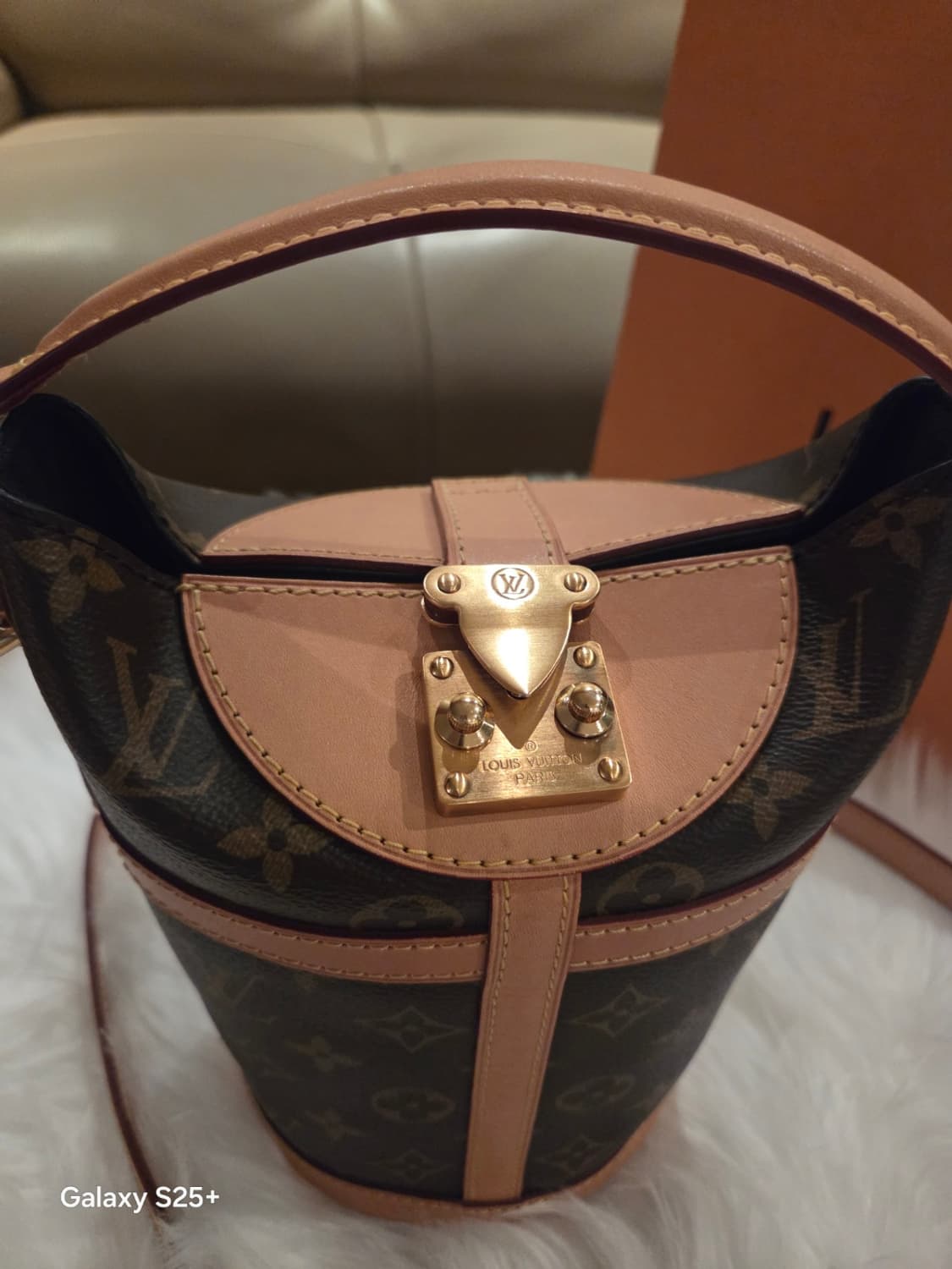 루이비통  모노그램 캔버스 버킷 더플백 토트백 겸 숄더백 상품이미지1