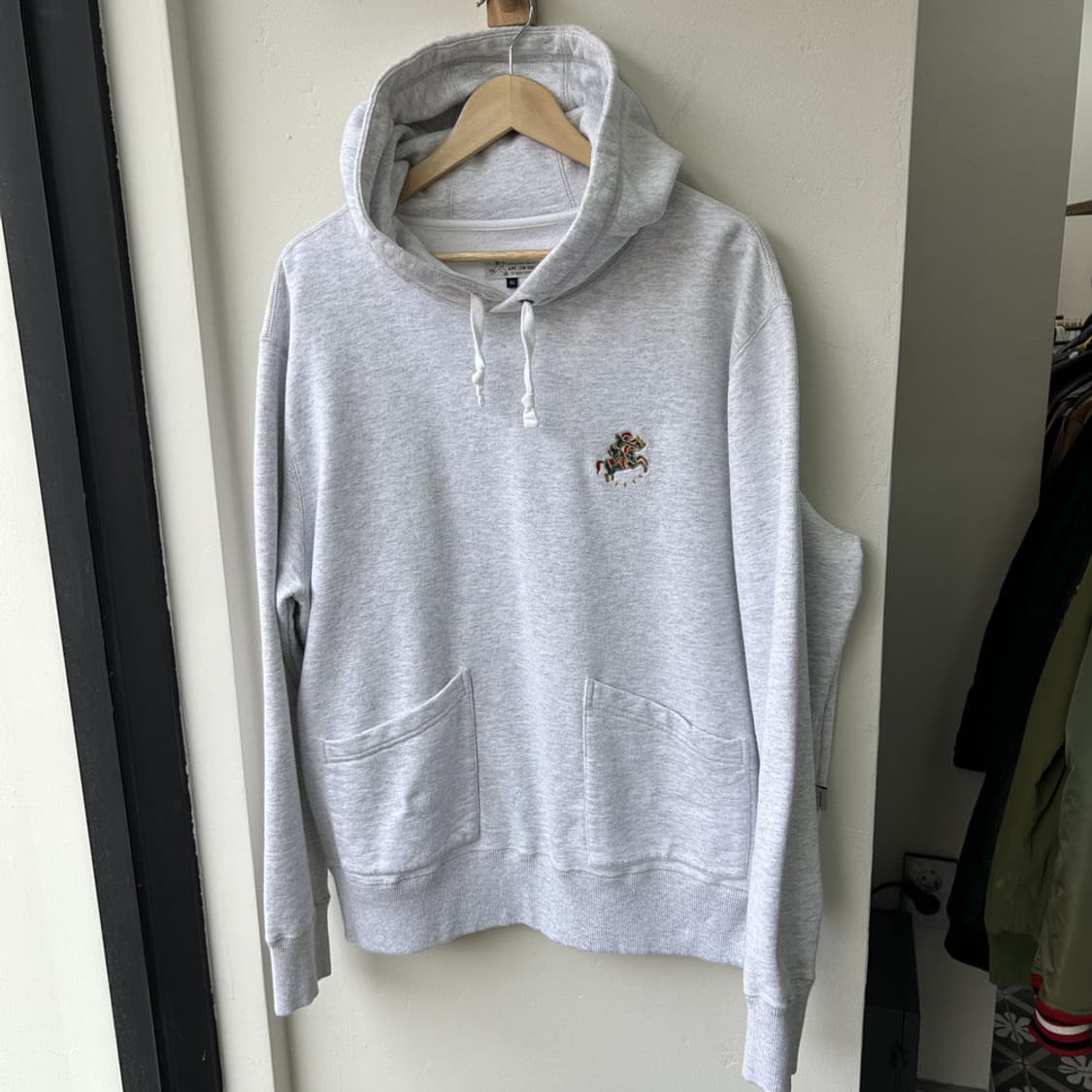 16428 - 드레익스 X 에임레온도르 후드티 상품이미지2