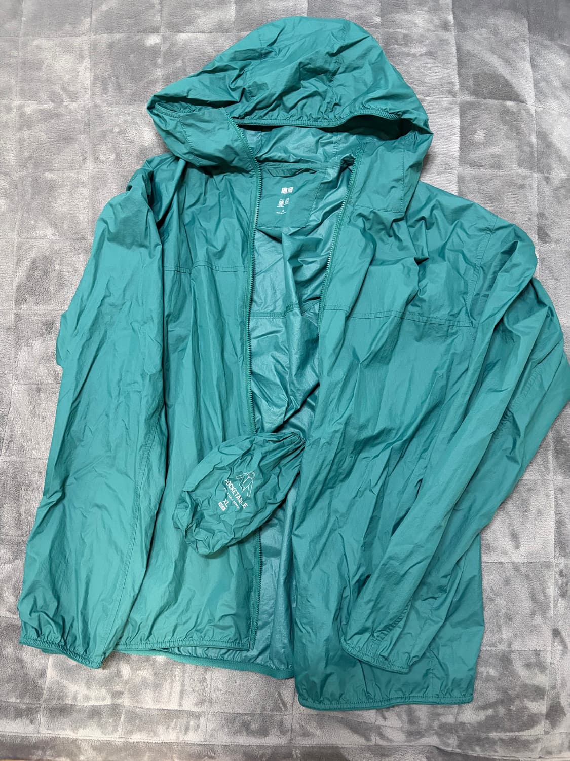 유니클로 포켓터블UV PROTECTION파카 XL 상품이미지1