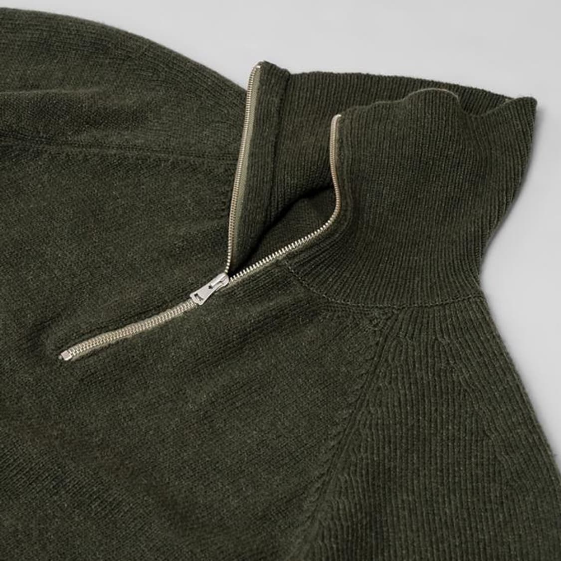 마티앤선즈 하프집업 밀리터리 스웨터 2사이즈 판매합니다  상품이미지4