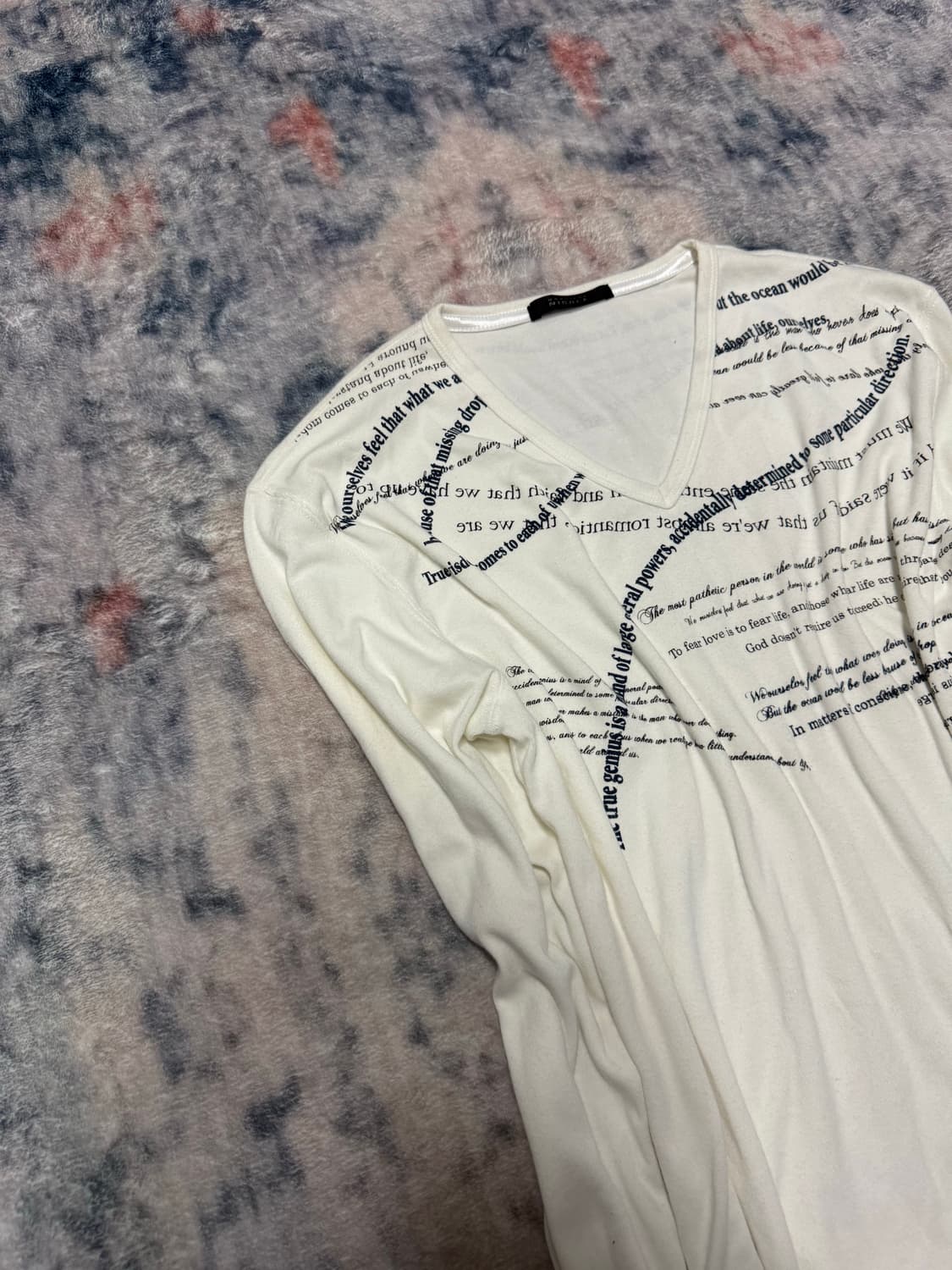 Nicole club vkei lettering cut sew 상품이미지3