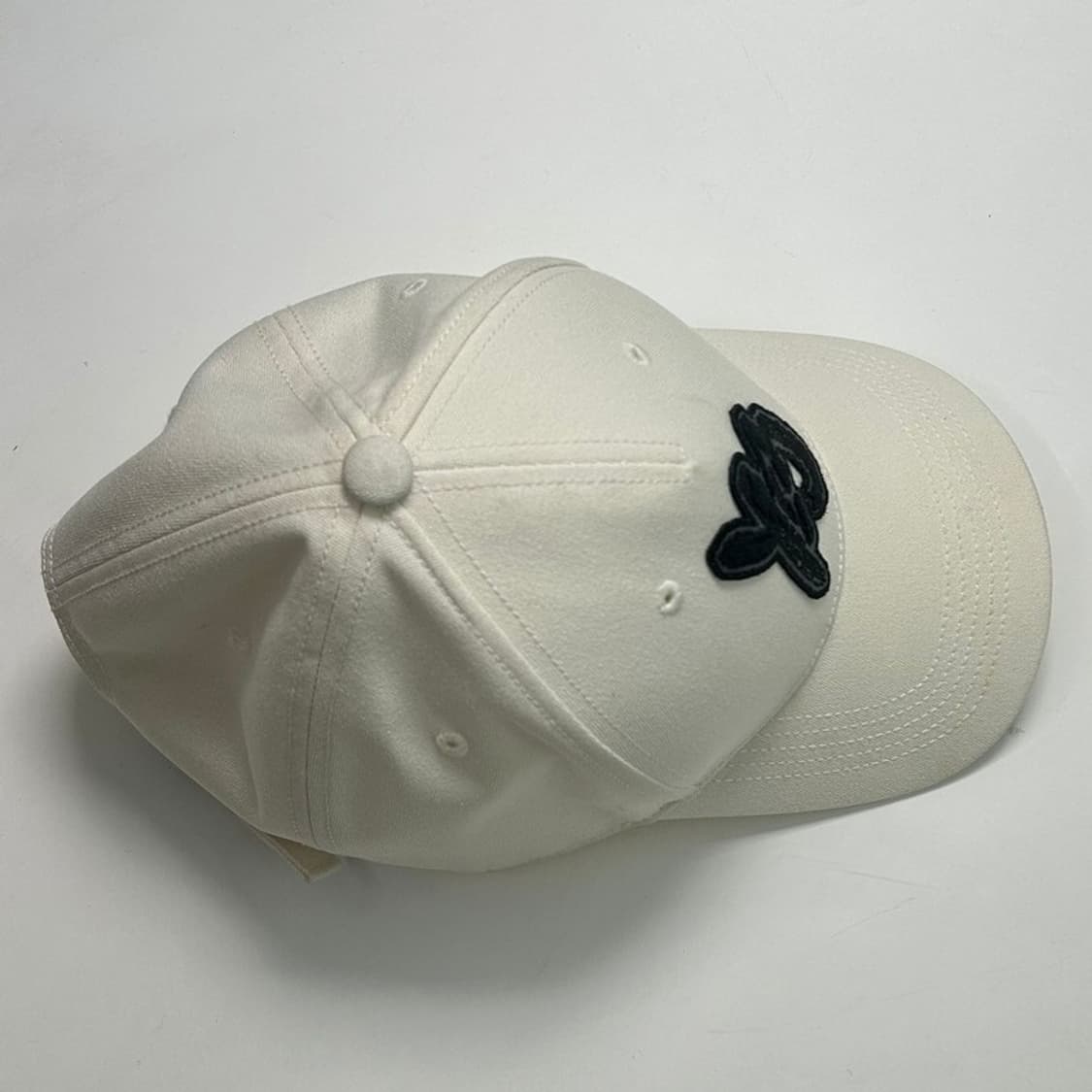 아디다스 Y-3 로고 베이스볼 캡 화이트 상품이미지4