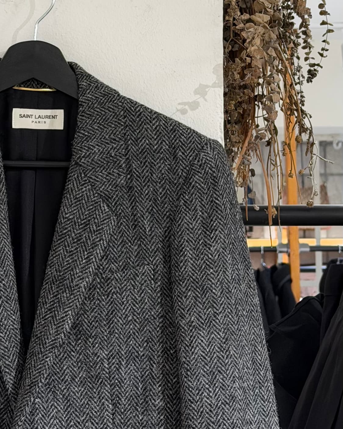 생로랑 차콜 헤링본 투 포켓 울 블레이저 상품이미지3