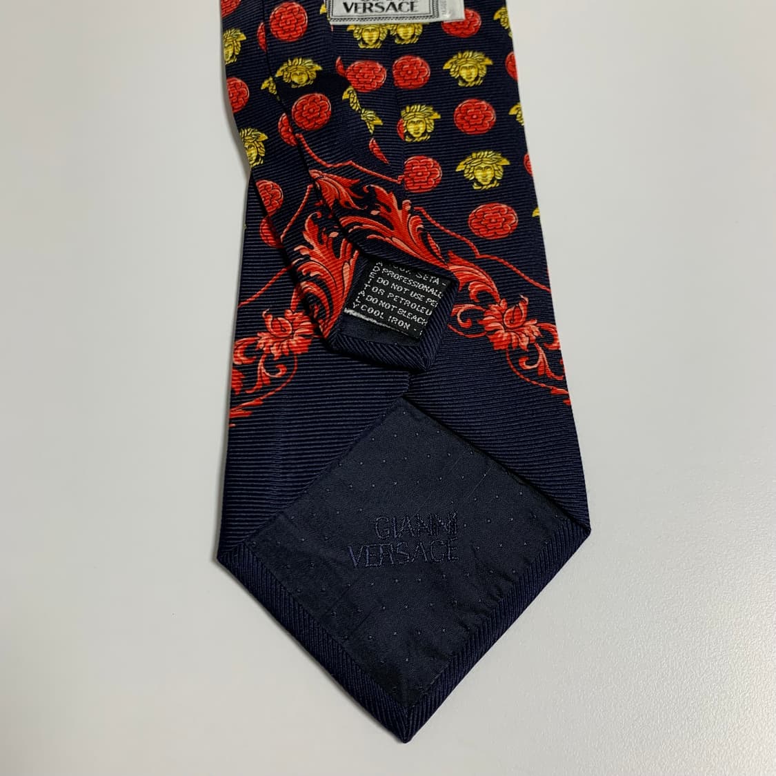 베르사체(VERSACE) 명품 모노그램넥타이 페이즐리 정장코디 최상급 상품이미지6