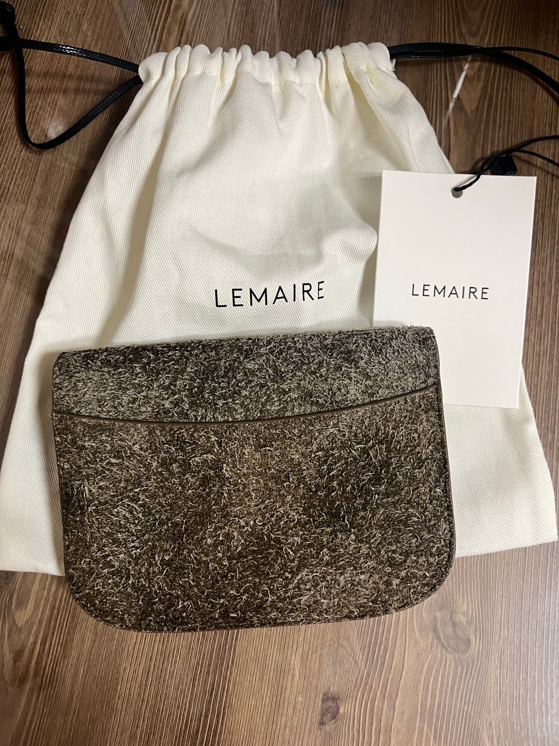 르메르 소프트탭 월렛 벨벳모스 상품이미지2