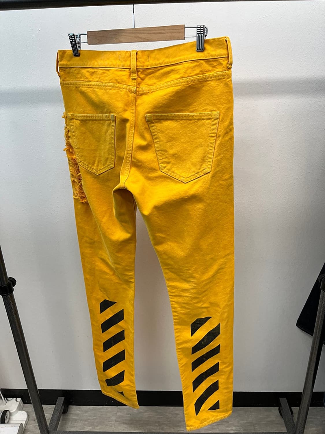 32) 오프화이트 옐로 디스 워크진 상품이미지6