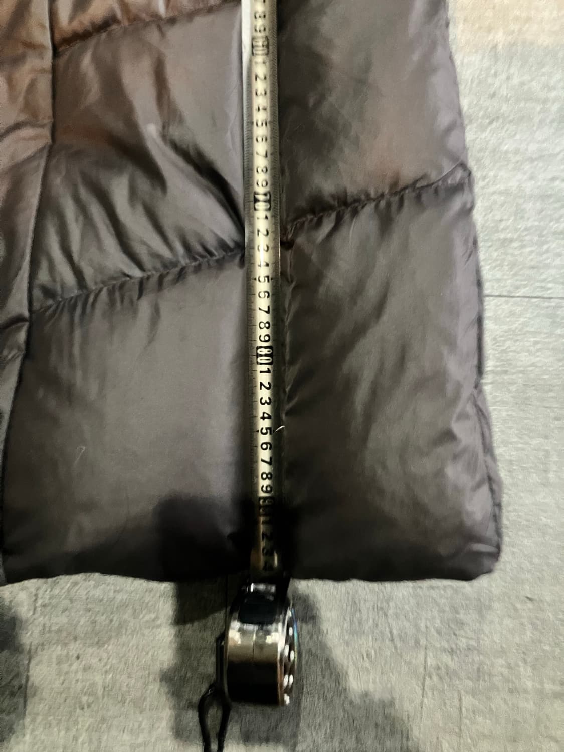 Uniqlo 유니클로 올드스쿨아메카지 대대장 울프죠 롱패딩 초코브라운 상품이미지3