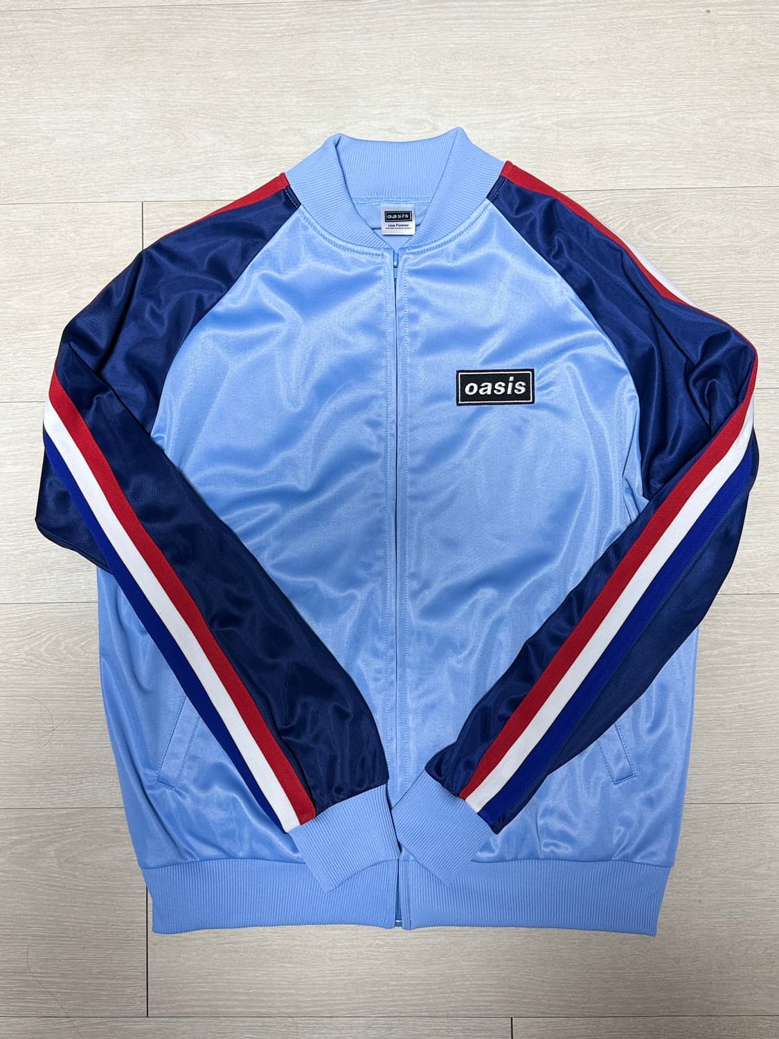 오아시스 공식 리브포에버 30주년 일본 한정 트랙탑 상품이미지2