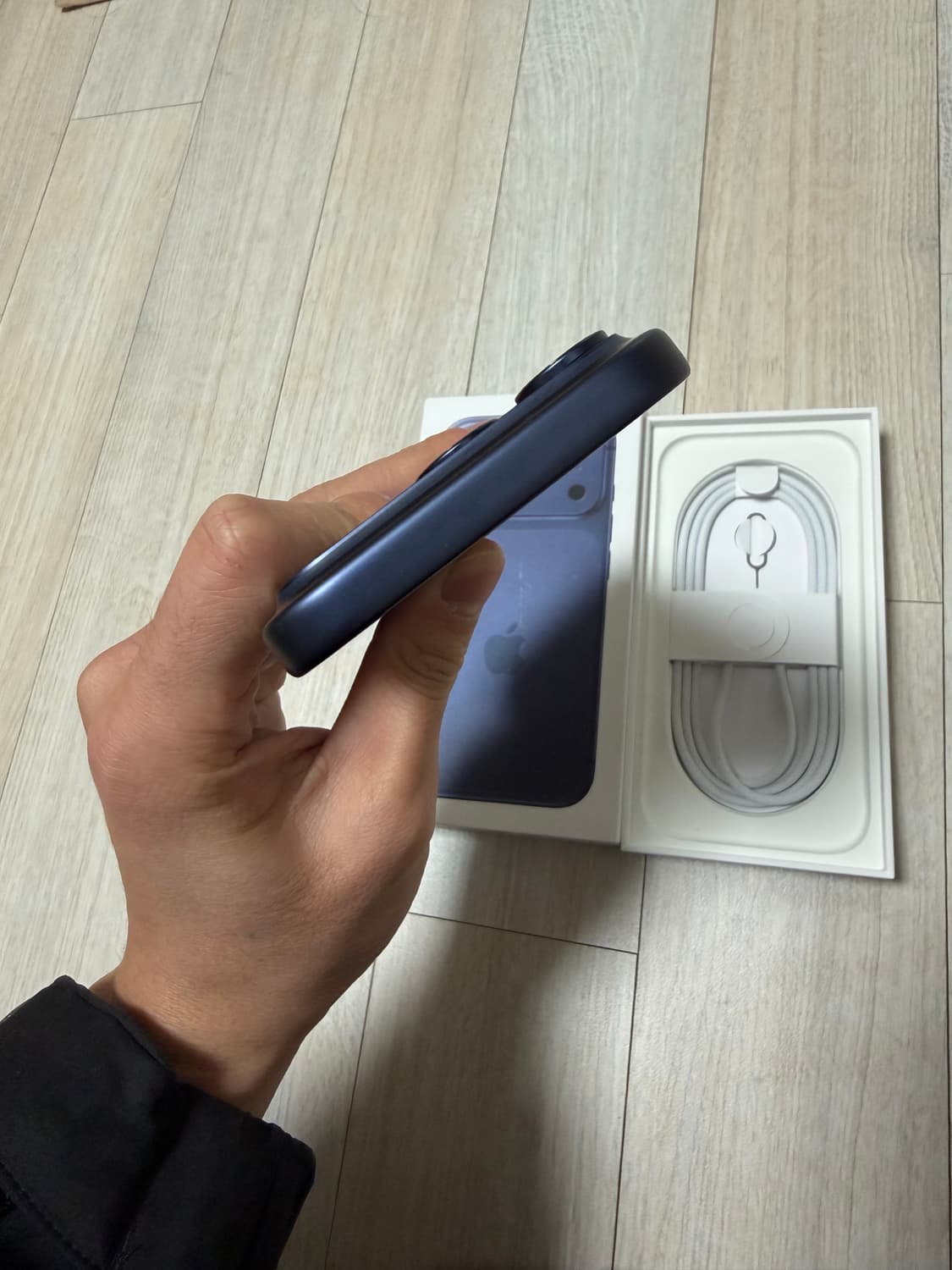 아이폰 17프로 256GB 블루 s급 판매합니다 상품이미지6