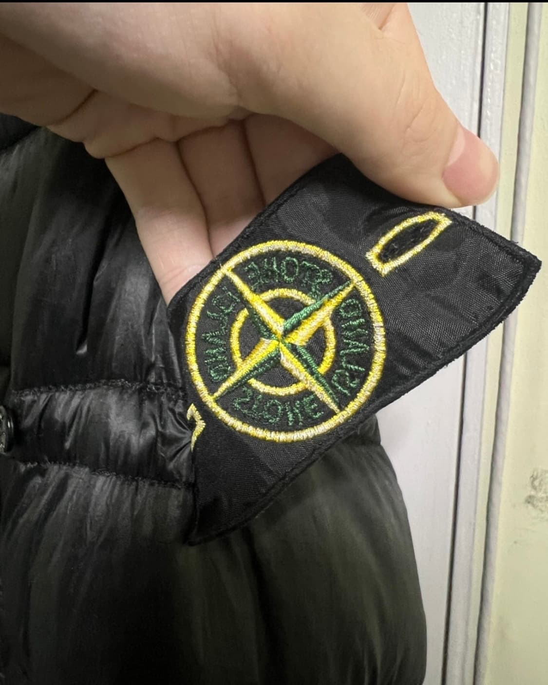 스톤아일랜드 경량패딩 s 상품이미지4