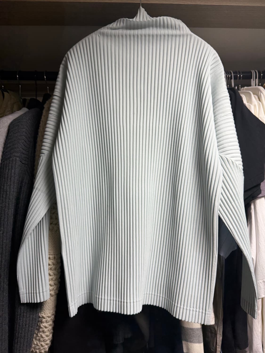 옴므플리세 하이넥 롱슬리브 상품이미지2