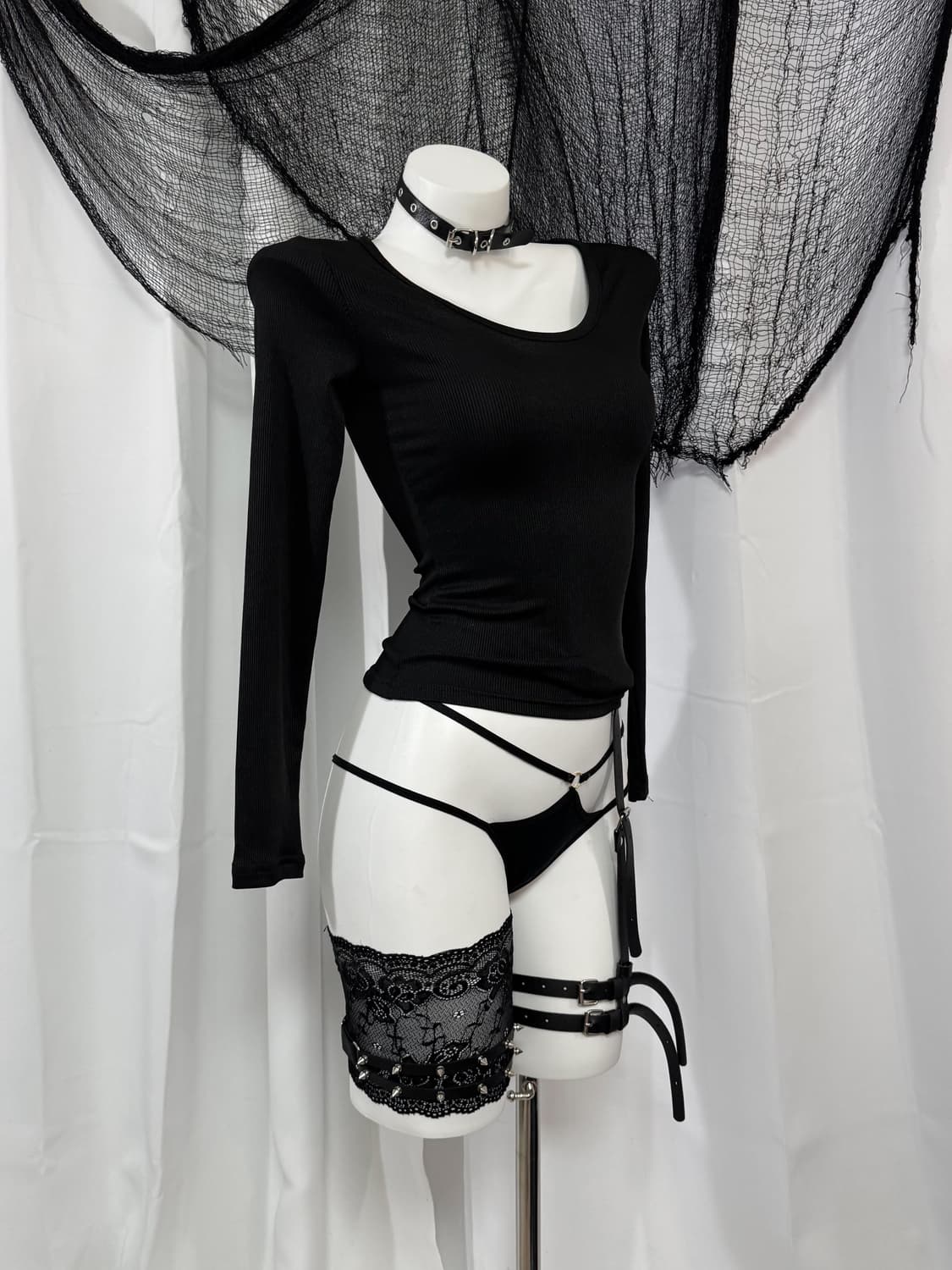 black t-shirt 상품이미지1