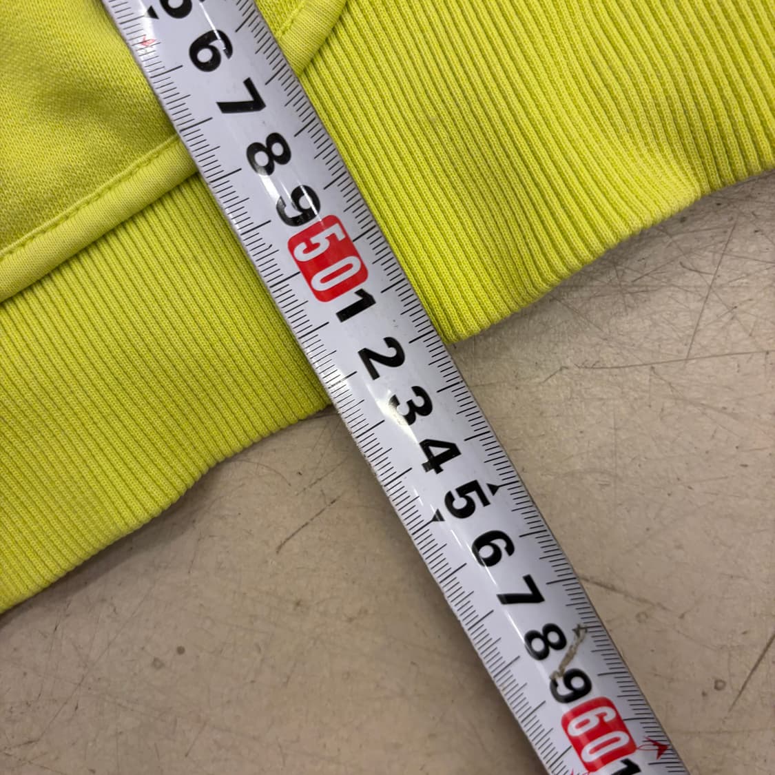 오프닝세레모니 네온 패치 후드티 상품이미지5