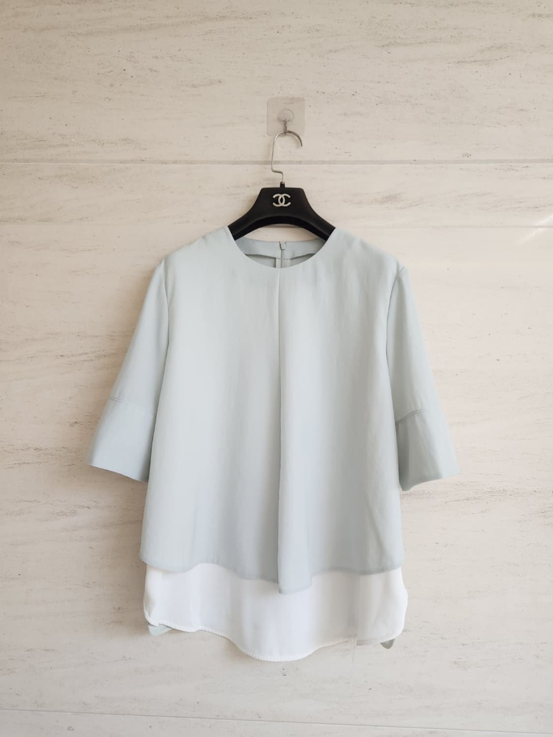 (새상품)구호 실크배색 라운드 블라우스 M사이즈 상품이미지4